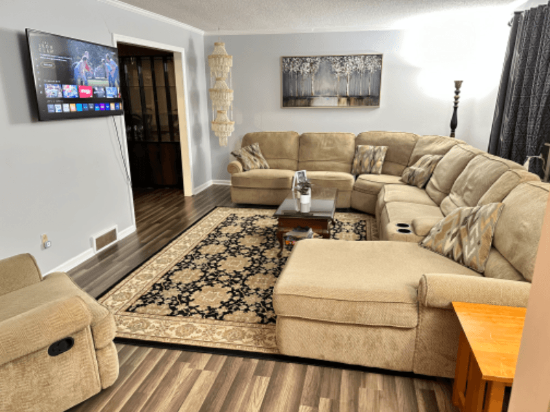 High Point Single Room: 3105 Covedale St