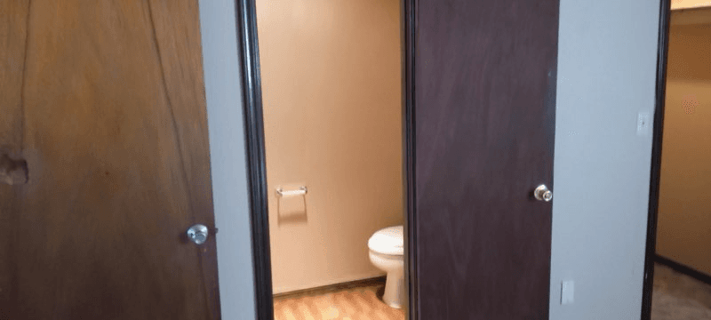Wilburton Apartment: 902 Cynthia Street