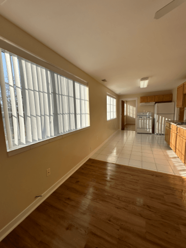 Yale Apartment: 420 North St