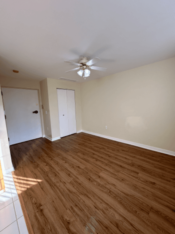 Yale Apartment: 420 North St