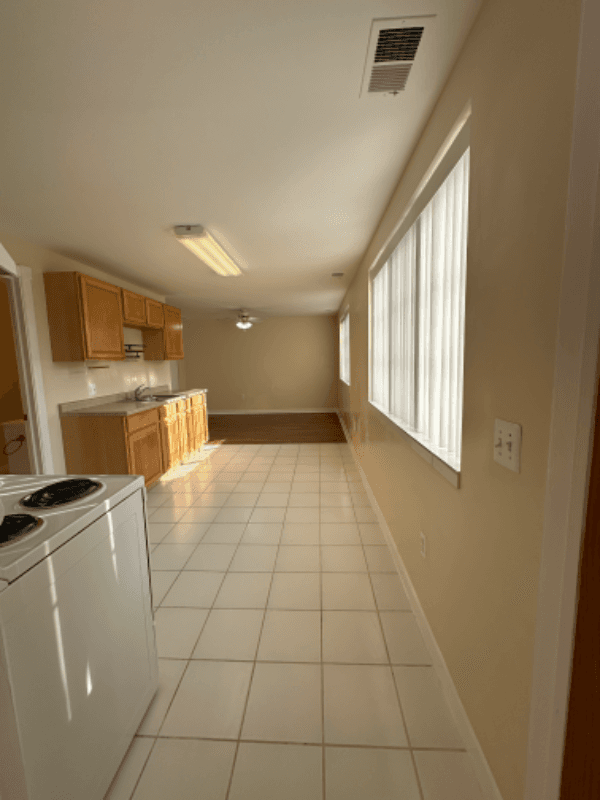Yale Apartment: 420 North St