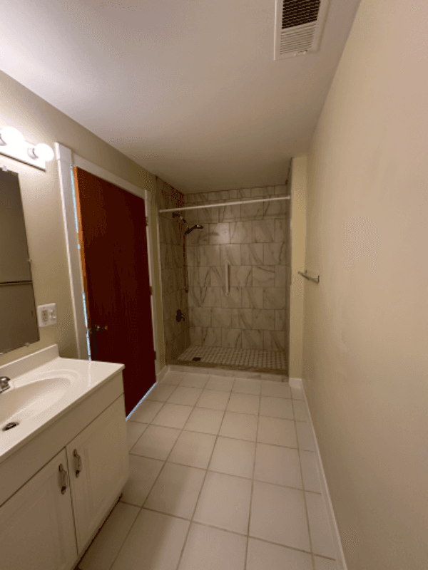 Yale Apartment: 420 North St