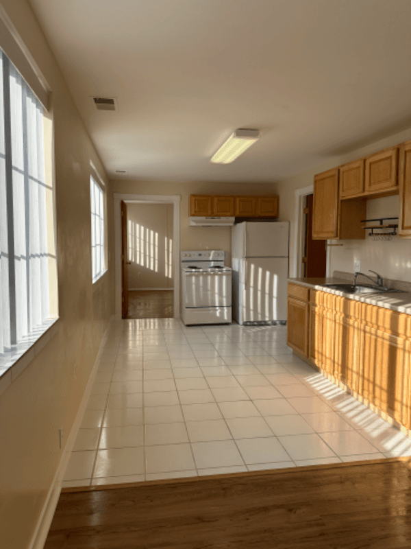 Yale Apartment: 420 North St