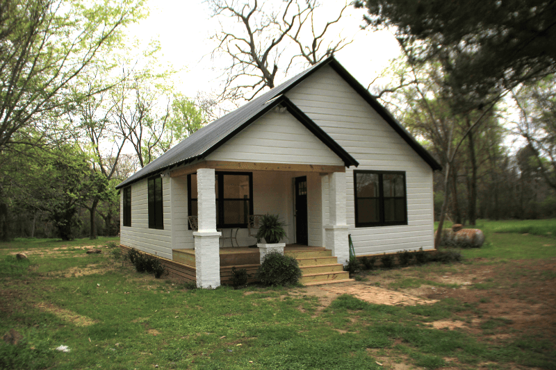 Quitman House: 1306 South HWY 37