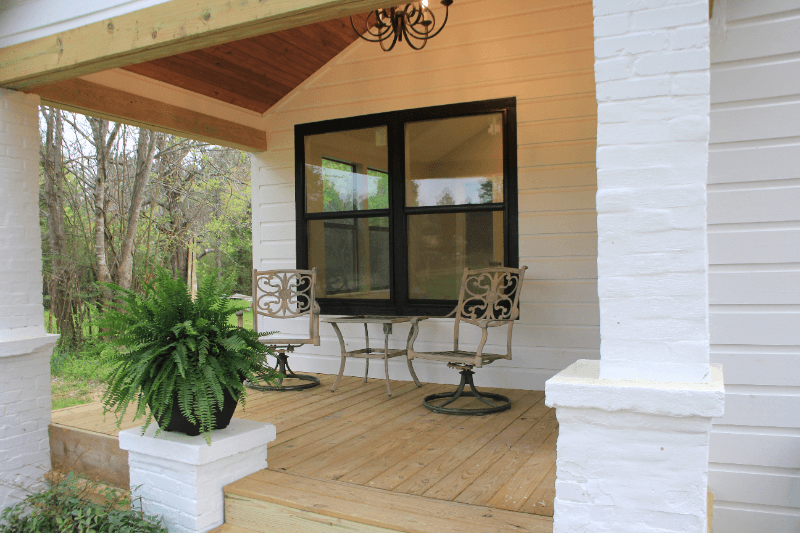 Quitman House: 1306 South HWY 37