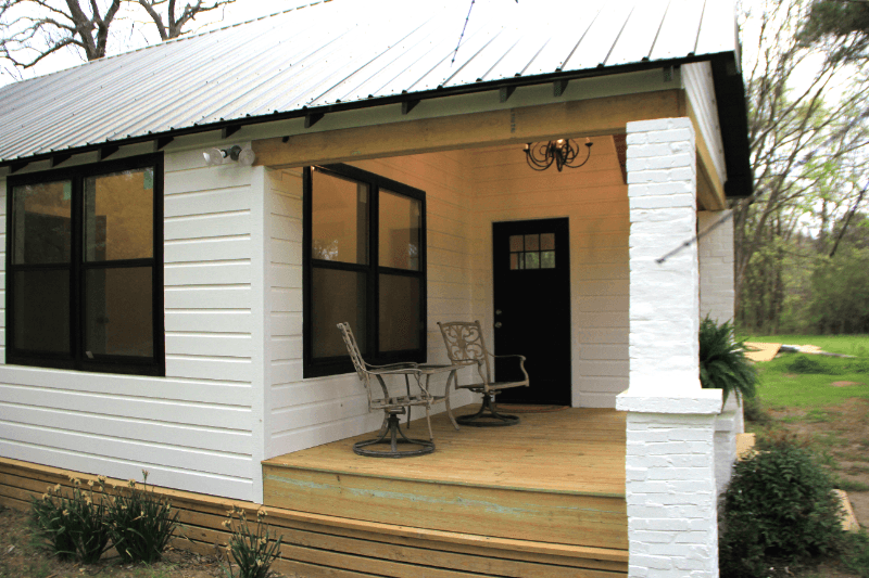 Quitman House: 1306 South HWY 37