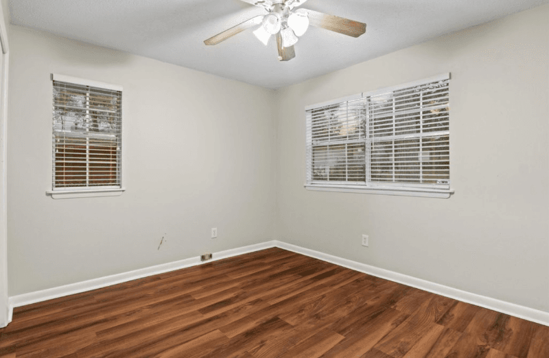 Tallahassee Multiplex: 266 N Villas Ct
