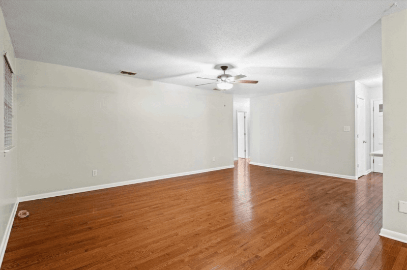 Tallahassee Multiplex: 266 N Villas Ct