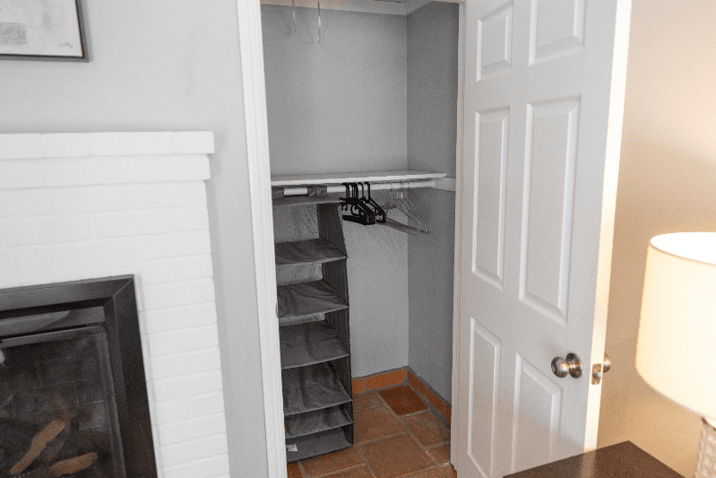 North Hollywood House: 10809 Hartsook St