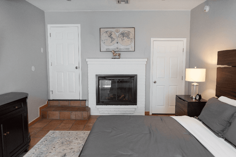 North Hollywood House: 10809 Hartsook St