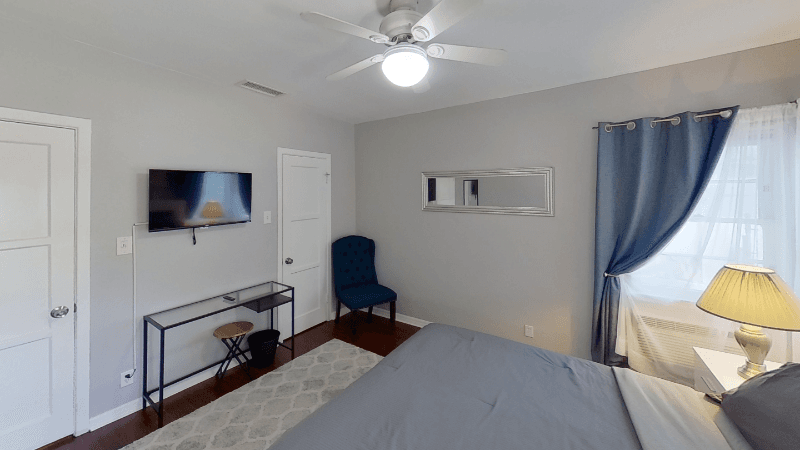 North Hollywood House: 10809 Hartsook St