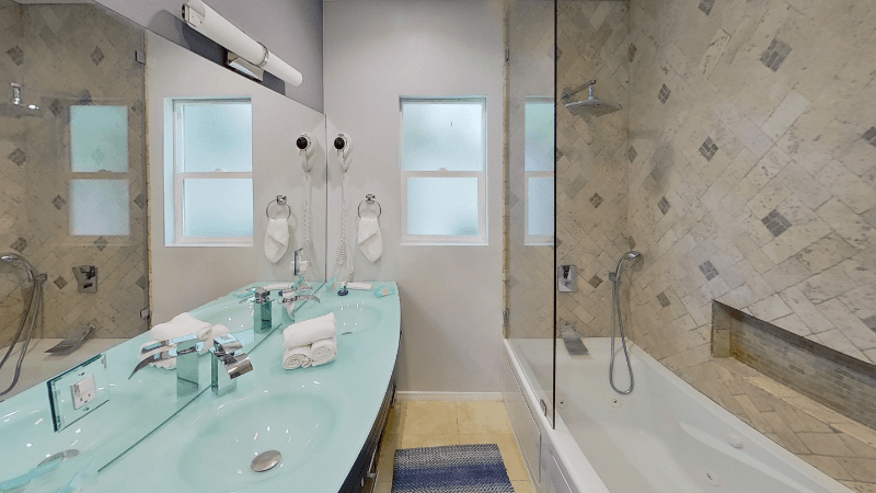 North Hollywood House: 10809 Hartsook St