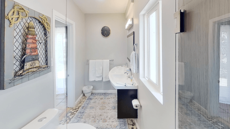 North Hollywood House: 10809 Hartsook St