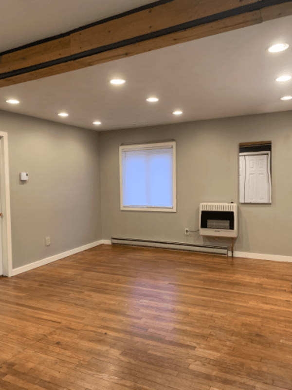 Woodridge House: 186 Davos Rd