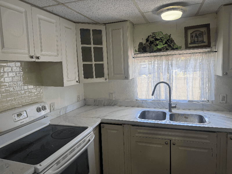 Tampa House: 12513 Four oaks rd