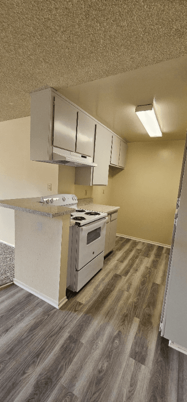 Whittier Apartment: 10640 Colima Rd