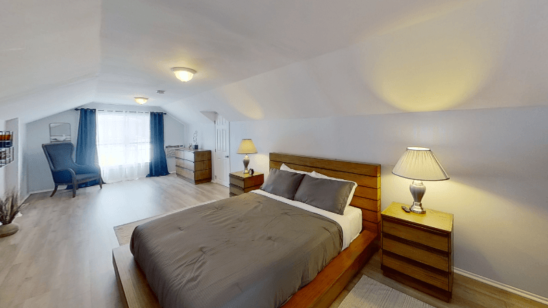 NORTH HOLLYWOOD House: 11247 HUSTON ST