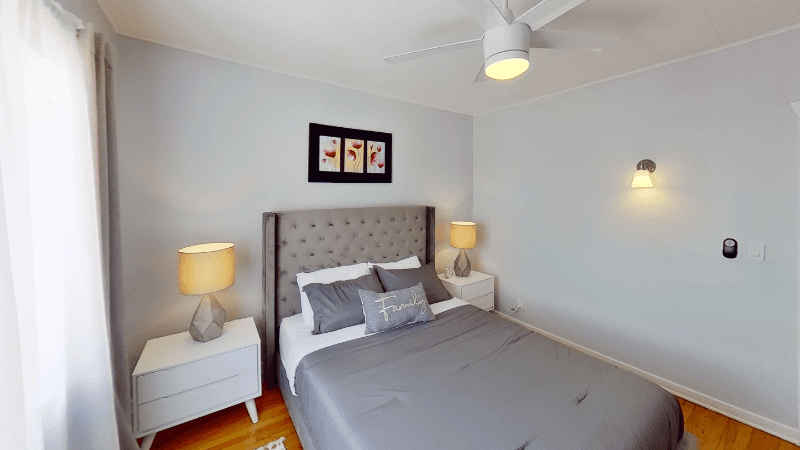 NORTH HOLLYWOOD House: 11247 HUSTON ST