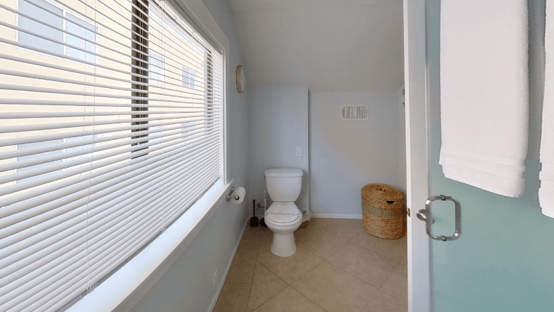 NORTH HOLLYWOOD House: 11247 HUSTON ST