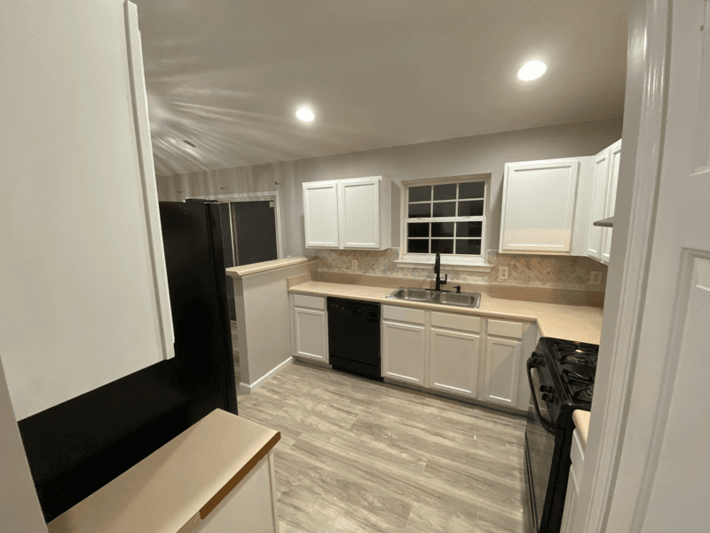 Douglasville House: 280 Bridgestone Ln