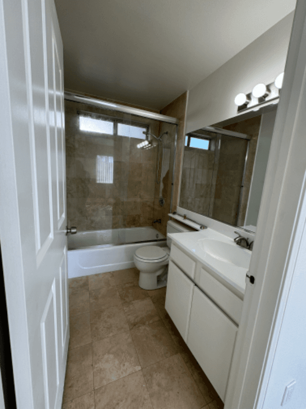 Sherman Oaks Townhome: 13022 Riverside Dr