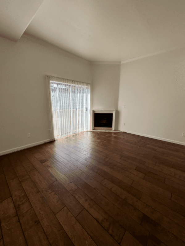 Sherman Oaks Townhome: 13022 Riverside Dr