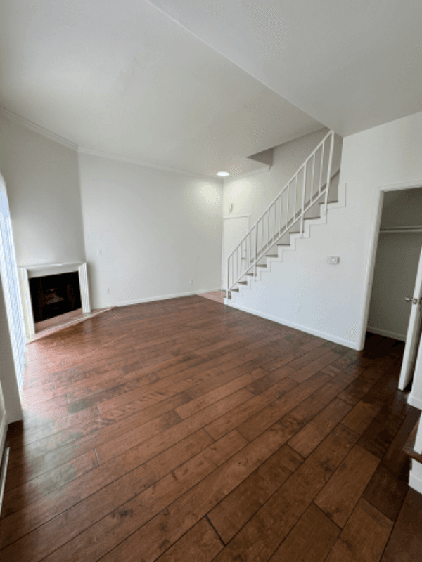 Sherman Oaks Townhome: 13022 Riverside Dr