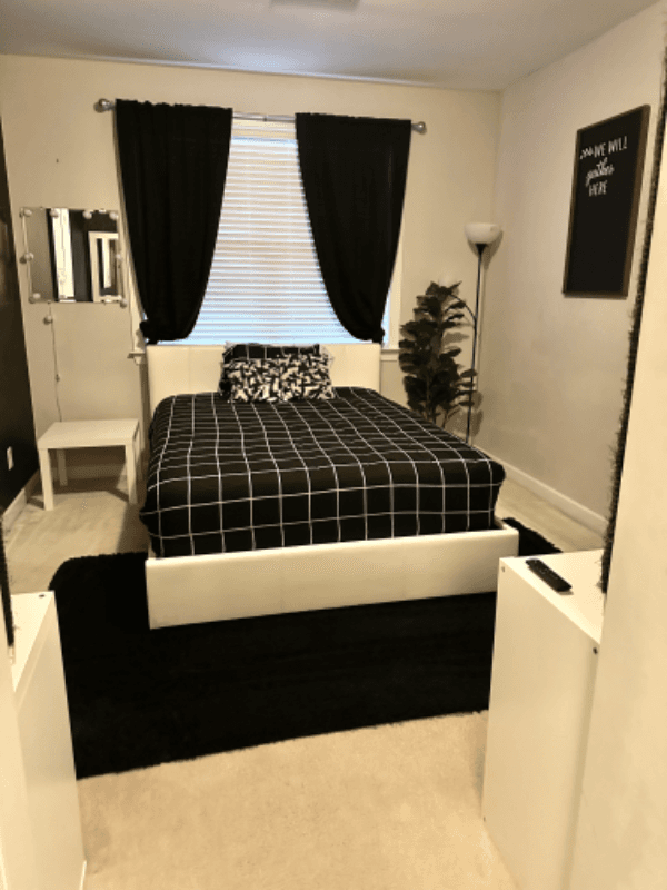 Charlotte House: 4322 Hubbard Rd