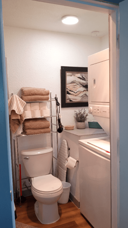 Silverdale House: 8194 Silverdale Way NW