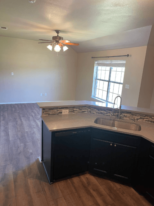 Weatherford Multiplex: 131 Lindas Creek Lane