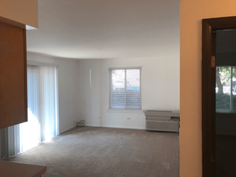 Vernon Hills Apartment: 650 Westmoreland Dr