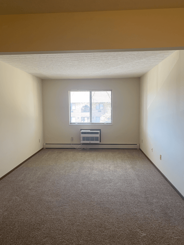 Wadsworth Apartment: 240 Great Oaks Trail