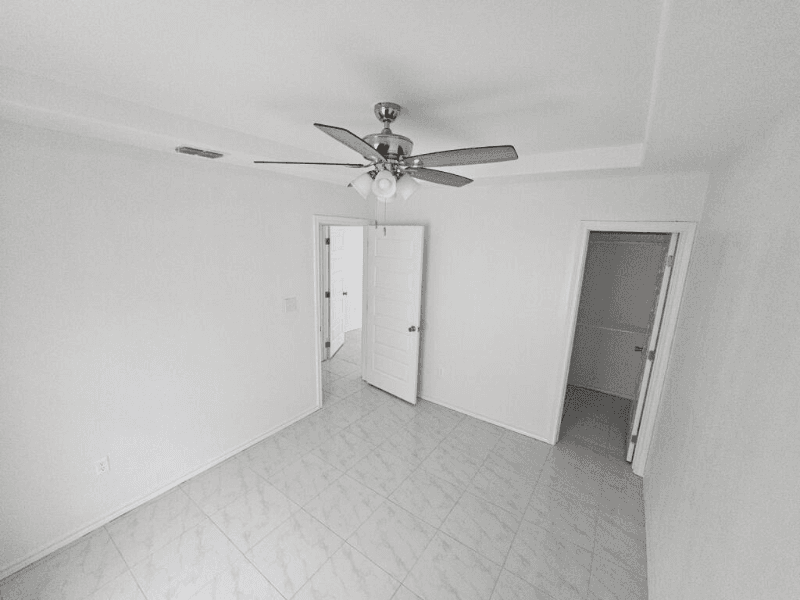 San Juan Apartment: 700 N. Veterans Blvd