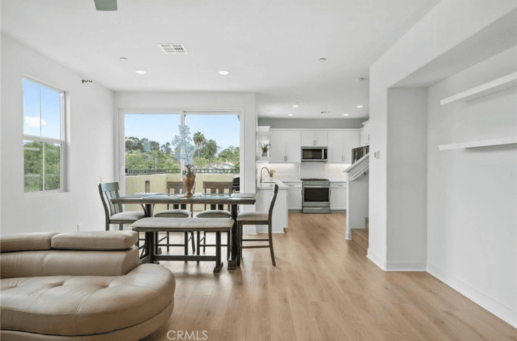 Oceanside Single Room: 4382 Pacifica Way