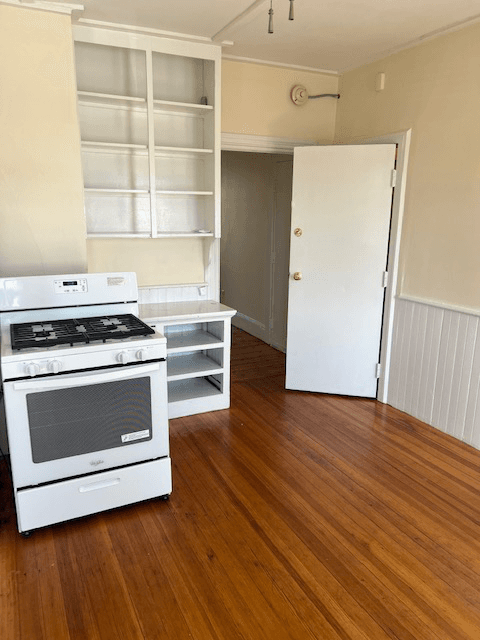 Providence Apartment: 241 Wickenden Street
