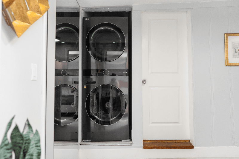 North Hollywood House: 10801 Hartsook St