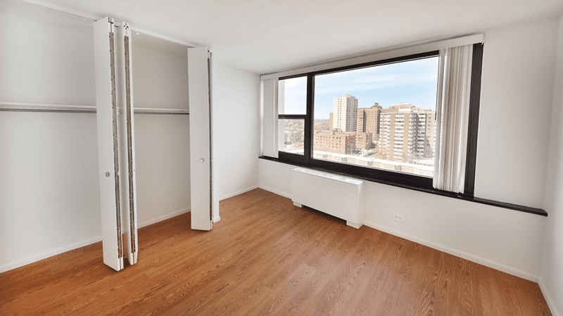 CHICAGO Apartment: 7447 S. South Shore Drive