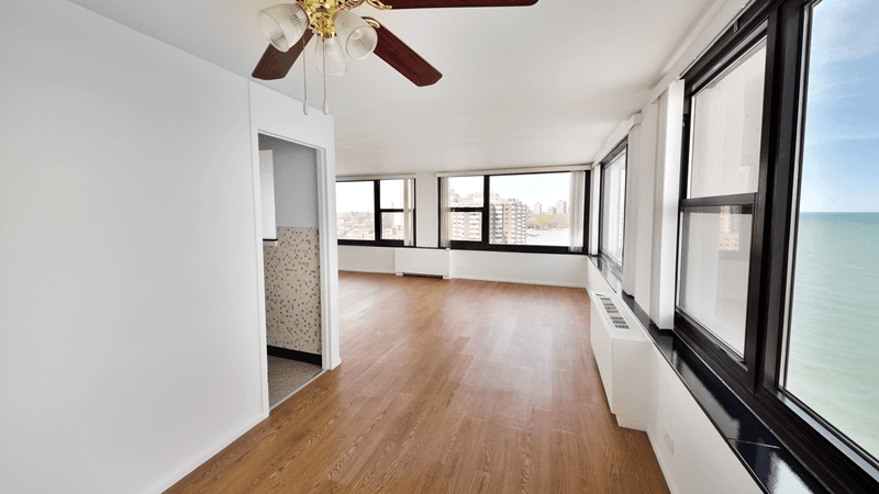 CHICAGO Apartment: 7447 S. South Shore Drive