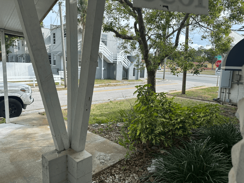 Daytona House: 1033 s ridgewood ave
