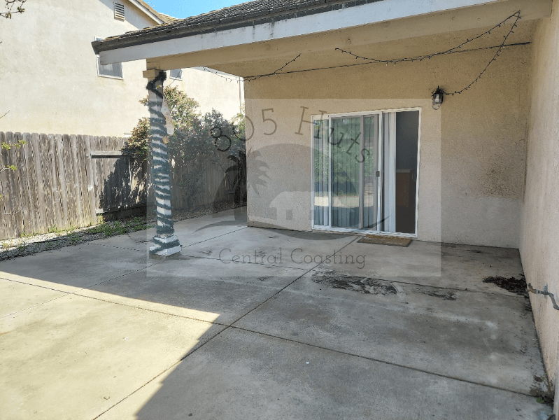 Santa Maria House: 923 Francis Ln