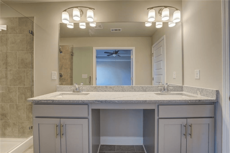 Lawrenceville Single Room: 311 Gwinnett Dr