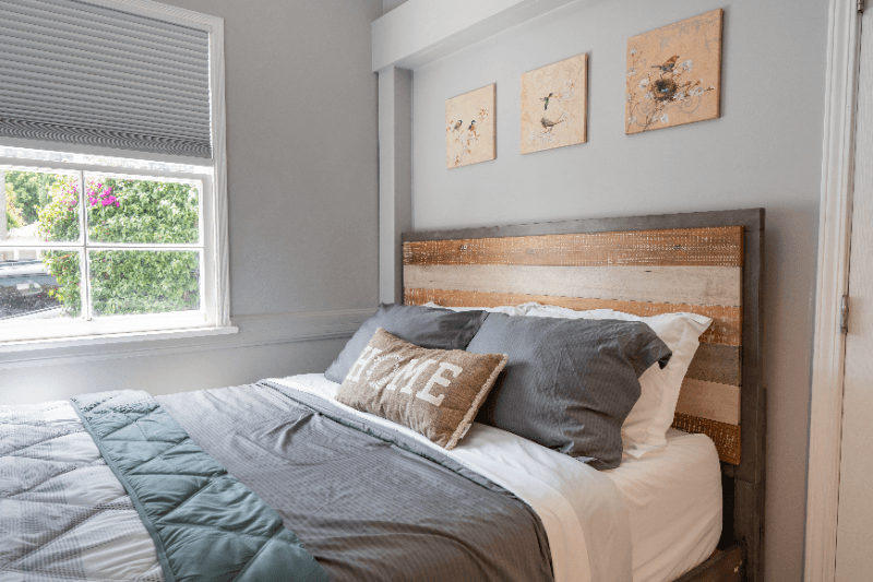 North Hollywood House: 10801 Hartsook St