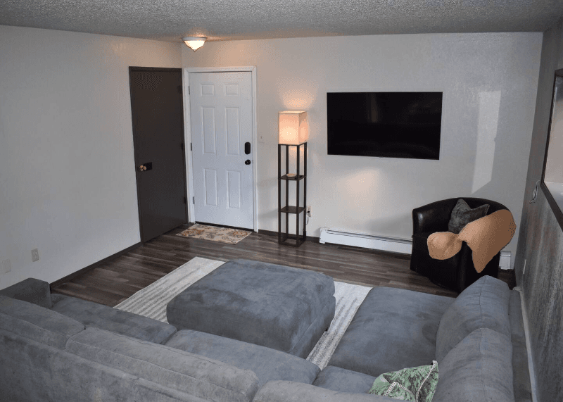 Anchorage Apartment: 3520 E. 42nd Avenue
