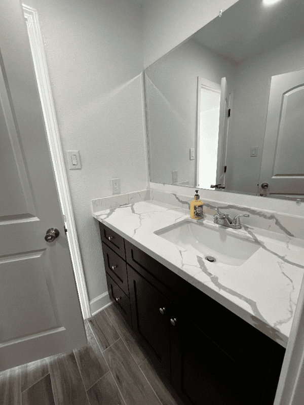 Houston House: 18800 Egret Bay Blvd