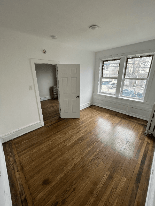 Jersey City Apartment: 201 Claremont Ave