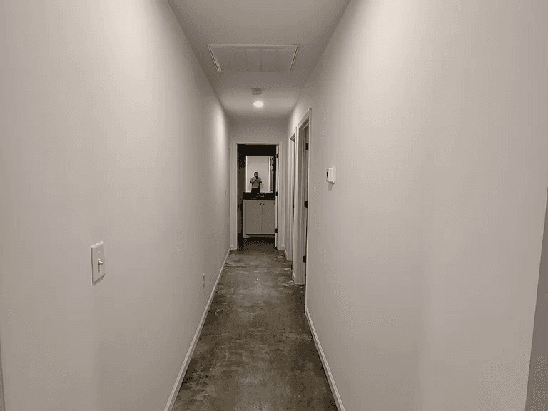 Pearl House: 244 Skylane Dr