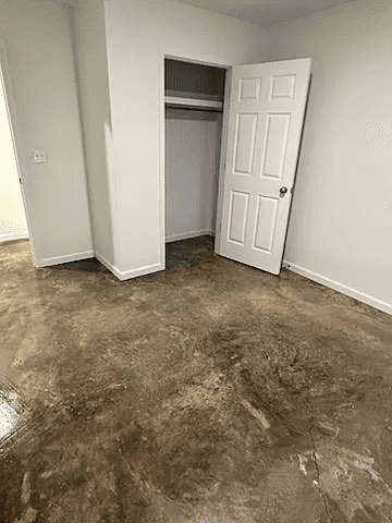 Pearl House: 244 Skylane Dr