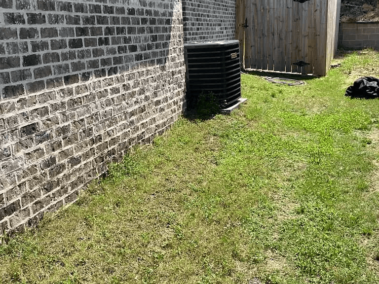 Pearl House: 244 Skylane Dr