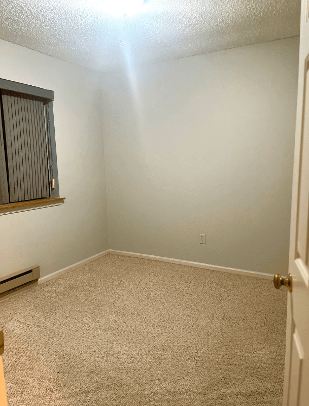 Woodridge Townhome: 8 Alpine Drive