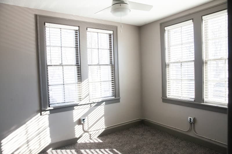 Salina Apartment: 1111 E Iron Ave